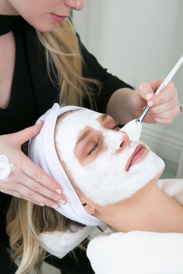 O3+ Shine & Glow Facial